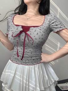 DAZY 夏季新款二合一碎花短袖女式 T 恤，前系蝴蝶结装饰，性感短款 T 恤可爱上衣 - 灰色 - 查看 5