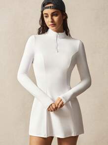 VARSITIE 白色网球风格立领长袖前拉链修身迷你连衣裙