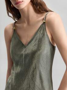 Ontre 2025 Nuevo vestido de satén de acetato con cuentas elegante y urbano de color gris verdoso para mujer, primavera