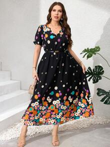 SHEIN Clasi Plus Size Women's Contrast Lace Short Sleeve Graphic Print Holiday Dress, Romantic Dress, Elegant Dress, Women's Spring Clothing, Bohemian Dress