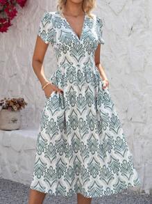 SHEIN Clasi 女士绿色印花 V 领短袖修身 A 字中长连衣裙 女士夏季服装 夏季连衣裙 女士度假服装 防晒夏季连衣裙 女士茶会连衣裙 波西米亚风连衣裙 女士服装 夏季度假服装 女士复活节连衣裙