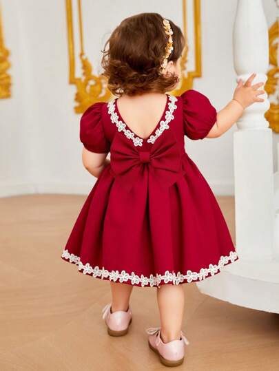 SHEIN 女宝宝可爱花朵蕾丝边短袖夏装