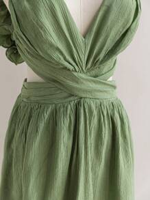 Soleia 女士浪漫花卉印花褶皱 V 领绿色露背系带收腰 A 字春季迷你连衣裙，适合度假、返校、秋季