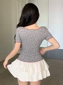 DAZY 夏季新款二合一碎花短袖女式 T 恤，前系蝴蝶结装饰，性感短款 T 恤可爱上衣 - 灰色 - 查看 2