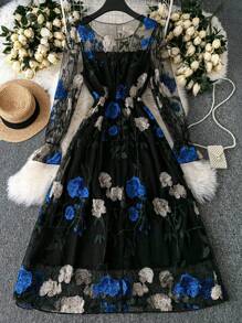 SHEIN Clasi 大码女式优雅复古玫瑰刺绣黑色网眼 A 字形派对连衣裙，长袖超长女装