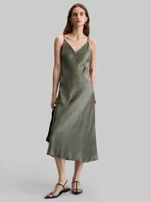 Ontre 2025 Nuevo vestido de satén de acetato con cuentas elegante y urbano de color gris verdoso para mujer, primavera