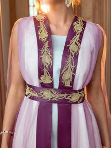 Al Najma 女士优雅刺绣网眼阿拉伯风格连衣裙