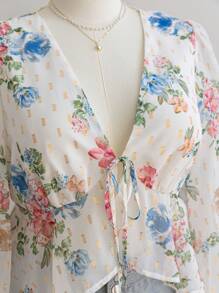 Soleia Plus Size Women Floral Print Chiffon Romantic V-Neck Flare Sleeve Blouse Top - Multicolor - View 6