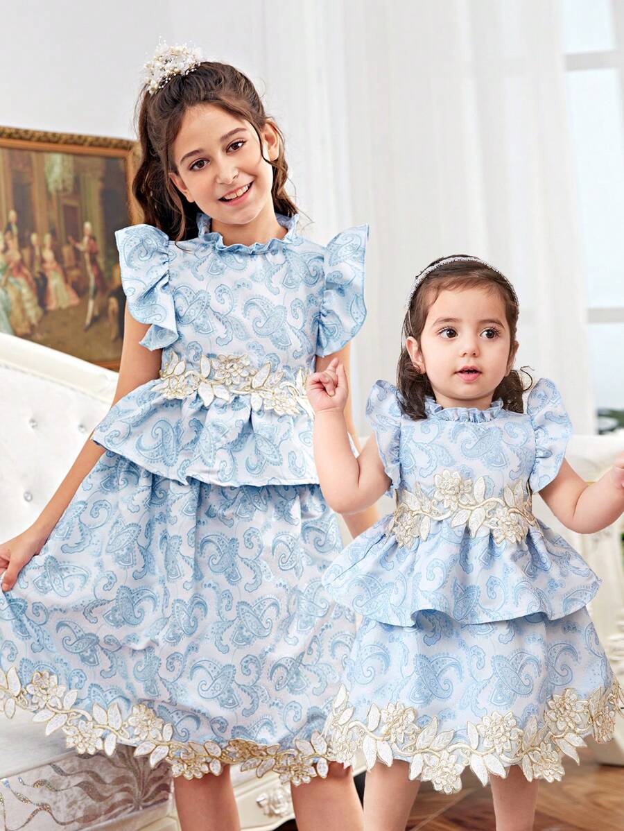 SHEIN Leap Crew Babygirl 优雅可爱花卉印花吊带上衣和迷你裙套装，夏季 - 藍色 - 查看 1