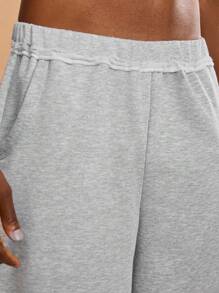 Forever 21 Men's Grey Casual Loose Mid-Length Athletic Shorts With Unfinished Edges; Suitable For Everyday Wear - Grey - View 6