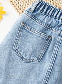 Young Girls Heart Rhinestone Washed Denim Casual A-Line Skirt - Medium Wash - View 6