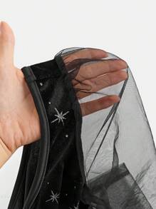 SHEIN Leap Crew Tween 女童网眼拼布天鹅绒透明长袖高领优雅连衣裙 - 黑色 - 查看 6