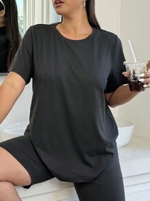 SHEIN EZwear 4件套加大码纯色套装 - 2件短袖上衣 + 2条及膝短裤 - 彩色 - 查看 3