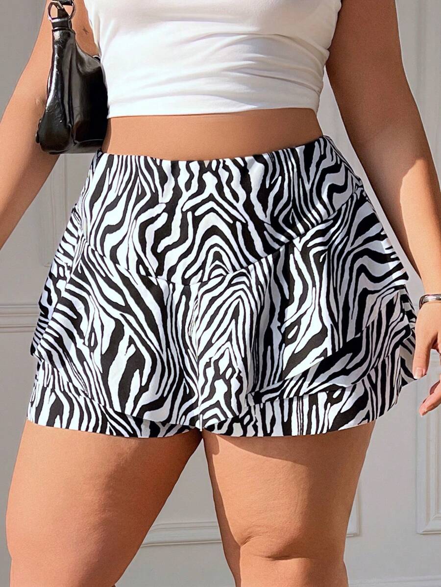 SHEIN EZwear Plus Size Women's Black & White Zebra Print Ruffle Hem Shorts - Black and White - View 1