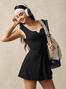 VARSITIE V-Neck Mini Bodycon Short Sleeve Dress - Black - View 4