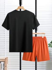 Manfinity RSRT Men's Coconut Tree Print Short Sleeve T-Shirt And Shorts Set