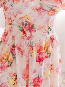 Soleia Robe maxi à manches bouffantes, col carré, à imprimé floral romantique, pour femmes grandes tailles. Style vacances de printemps