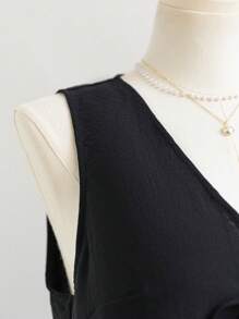 Soleia 大码女式宽松无袖V领抽绳上衣外套，蓝色 - 黑色 - 查看 8