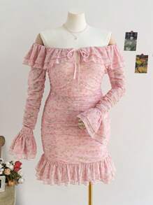 Soleia فستان صيفي صغير للسيدات السمينات من القماش المطبع الوردي الرومانسي الشبكي مع كشكشة على الأكتاف، مناسب لرحلات الشاطئ والمنتجعات