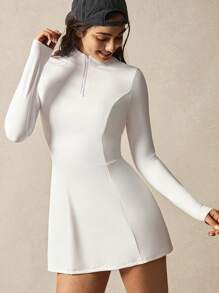 VARSITIE 白色网球风格立领长袖前拉链修身迷你连衣裙