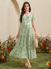 SHEIN 孕妇纯色拼布短袖 V 领休闲长款连衣裙 - 綠色 - 查看 1