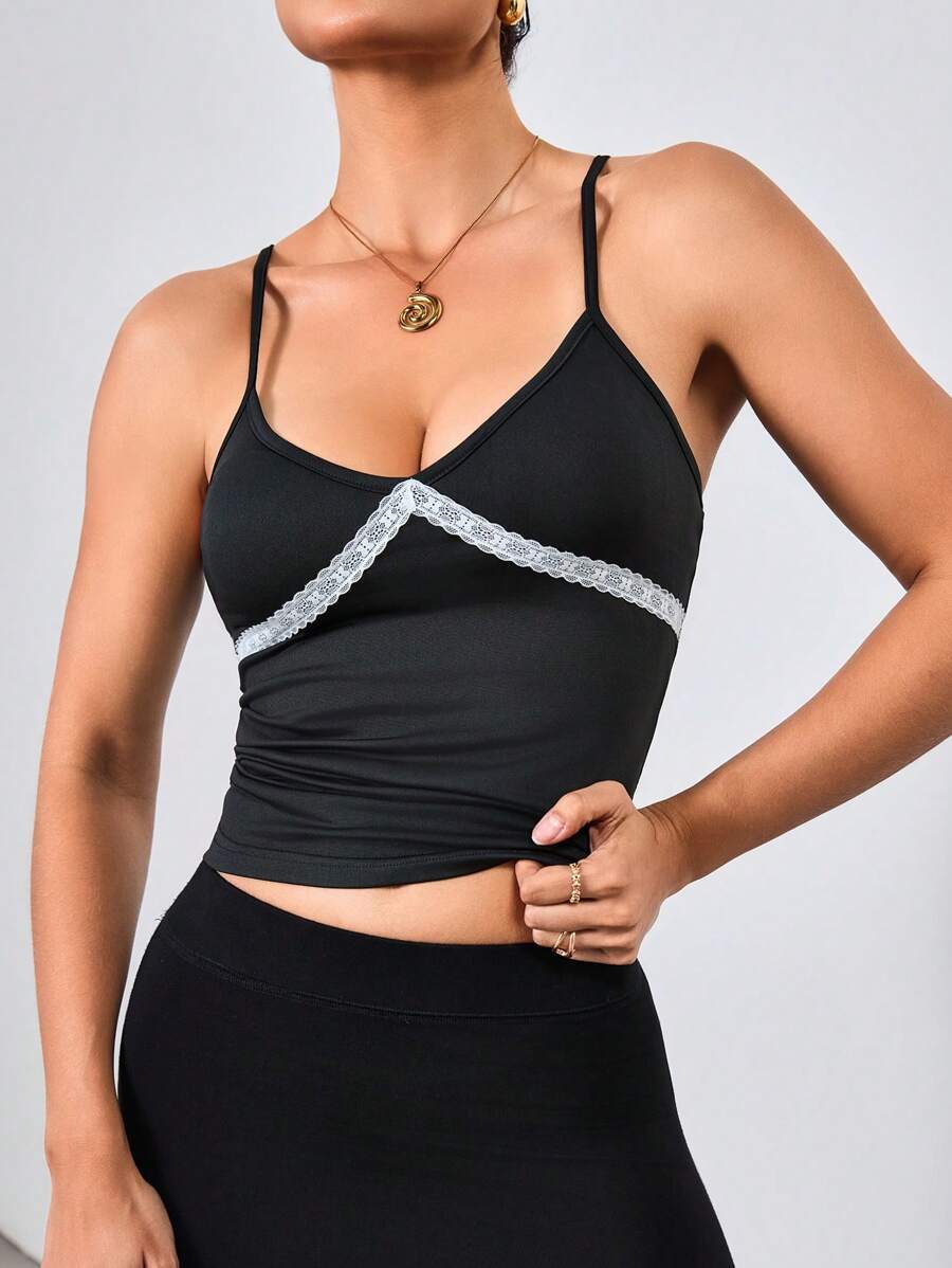Chiquease Contrast Color Lace V-Neck Adjustable Strap Ladies Camisole - Black - View 1