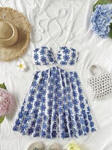 Soleia Holiday Spaghetti Strap Hollow Out Backless Blue Floral Print Dress - Blue and White - View 3