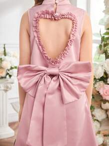 Vestido solto sem mangas com decote halter e decote em A, com decote em coração e renda com babados e laço - Rosa - Ver 3