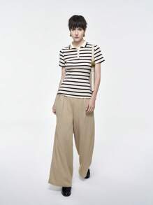 Aalyst 女士黑白撞色前扣短袖休闲针织 T 恤 - 彩色 - 查看 3