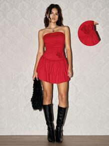 SHEIN EZwear Vestido corto minifalda con volante y adorno de flores 3D para mujer