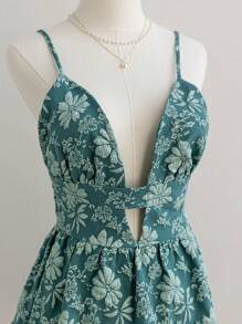 Soleia Vestido de tirantes finos con escote en V para vacaciones de mujer - Textura jacquard rojo, vestido mini elegante con espalda descubierta y línea A para fiestas, prenda interior de moda para el otoño/invierno - Verde - Ver 7