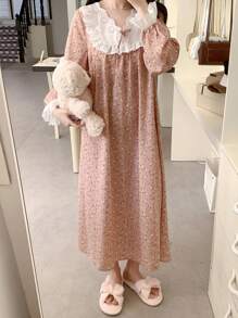 SHEIN Teen Girls Minimalist Ditsy Floral Lace Trim V-Neck Long Sleeve Loose Casual Sweet Nightgown, Suitable For High School And College Girls, Ditsy Floral Long Sleeve Dress For Home, Vacation, And Leisure - Dusty Pink - View 1