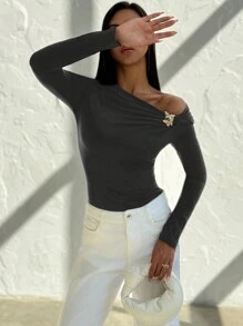 Firerie Elegant Twist Metal Decor Off Shoulder Long Sleeve Slim Fit Black T-Shirt, Chic & Modern Design, Autumn/Winter - Grey - View 6