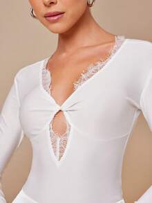 L'Amorae Women's Lace Heart Cutout White Bodysuit, Minimalist Elegant Casual Everyday Wear - White - View 2