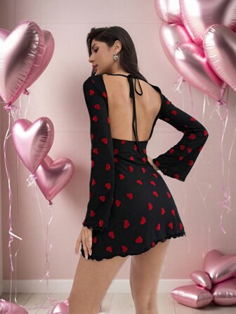 SHEIN Privé 女士情人节优雅性感简约浪漫精准 INS 风格露背系带心形植绒网布喇叭长袖 A 字迷你连衣裙套装