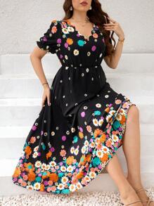 SHEIN Clasi Plus Size Women's Contrast Lace Short Sleeve Graphic Print Holiday Dress, Romantic Dress, Elegant Dress, Women's Spring Clothing, Bohemian Dress