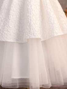 SHEIN Tween Girl Elegant V-Neck Jacquard Textured V-Neck Puff Sleeve Ruffle Hem Mesh Panel Dress In White, Suitable For Party, Gathering, Wedding, Flower Girl - White - View 6