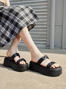 Sugerpunk Women's Dark Gothic Heart Buckle Open Toe Platform Sandals, Punk Style Beach Vacation Wedge Slide Slippers - Black - View 6