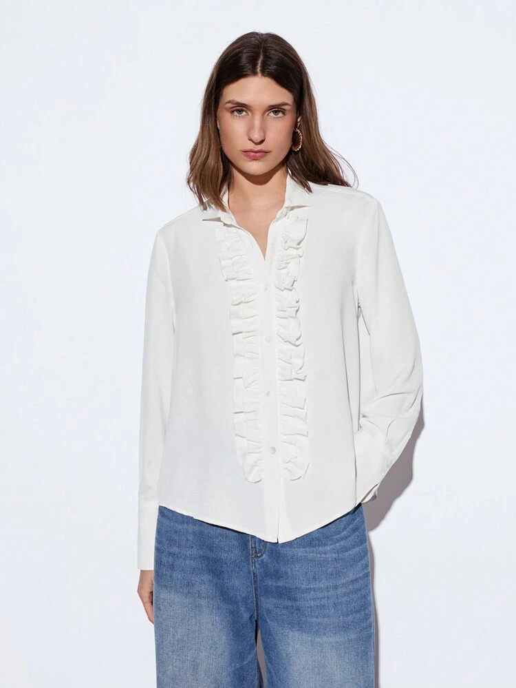 SHEIN Maija Blusa moderna y elegante de nueva temporada primavera/verano, de gasa blanca con volantes delanteros, para uso casual diario, romántico, apta para San Patricio, festivales de música, vacaciones, salidas, fiestas, bodas y estilo "old money".