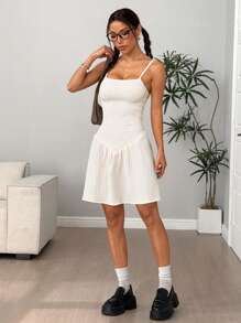 SHEIN Unity Robe mini évasée à taille élastique avec texture plissée mignonne pour femmes - Blanc - View 5