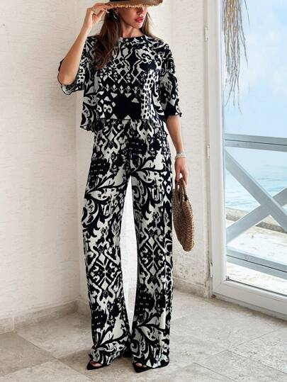EURMUSE OVER SIZE T-SHIRT & ELASTICAL WAISTED PANT ALL OVER ETHNICAL PRINTED CO ORD SET