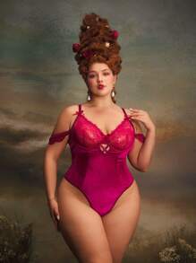 PinupGlam Salopetă de lenjerie sexy de epocă, romantică, cu curbate, dantelă florală încrucișată cu sârmă Plus Size, roșu vin