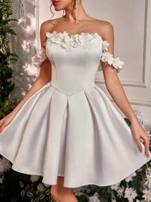 SHEIN Belle Vestido elegante y romántico de encaje con flores 3D en blanco, apropiado para cena, fiesta, cita, vacaciones, boda, evento, vuelta al colegio, graduación, ducha nupcial. Vestido blanco de graduación, vestido de novia - Blanco - Ver 3