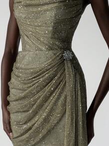 Elitara Elegant Light Military Green Tube Heavy Industry Three-Dimensional Sequins, Swung Collar, Side Gold, Detachable Three-Dimensional Flower Diamond Decoration, Front Pleats, Side Drape, Short Hip Bag, Holiday Date, Single Music Party, Wedding Event, Graduation Homecoming Season Party Gown, Wedding Guest Cocktail Dress