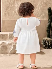 SHEIN Leap Crew Baby Girl Floral Print Sleeveless Summer Vacation Dress - White - View 2