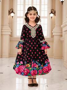 适合年轻女孩的花卉印花 V 领喇叭袖连衣裙 - 黑色 - 查看 1