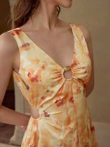 MOTF Kleid mit floralem Muster und Ausschnitten