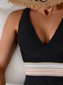 SHEIN Swim 女士 Springbreak 黑色 V 领吊带连体泳衣，带抽绳，适合夏季海滩节波西米亚风 - 黑色 - 查看 4
