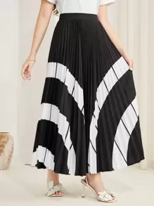 SHEIN Teen Girl Elegant Elegant Daily Commute Business Black & White Pattern Pleated A-Line Skirt For Summer,Parties,Music Festival,Graduation Season,Commute,On Vacation,Elegant,Homecoming,Summer Vacation - Black and White - View 3