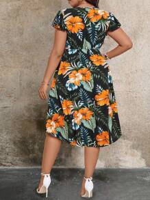 SHEIN LUNE Plus Size V-Neck Floral Print Casual Short Dress For Summer